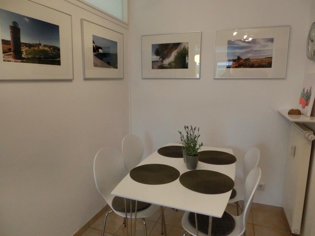 Appartement Nr 7 Im Sonnenbad Sassnitz Ruang foto